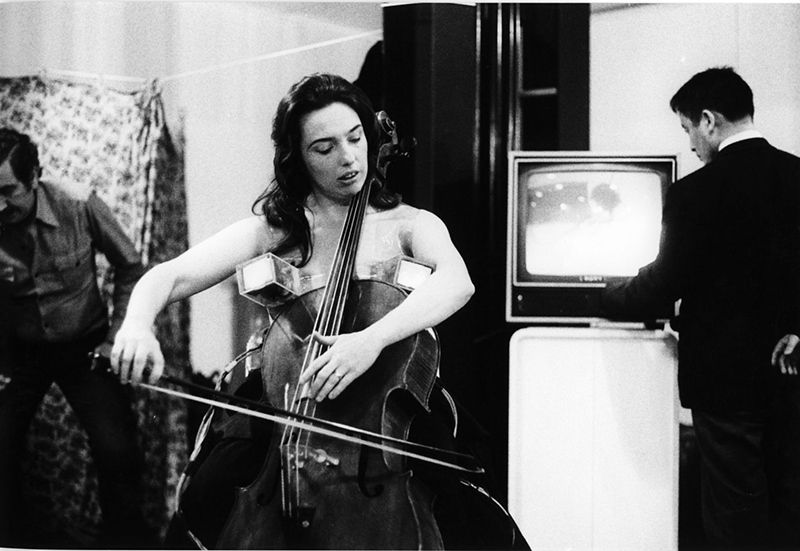 Charlotte Moorman e Nam June Paik 
